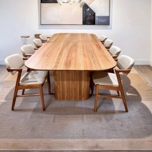 Stirling Dining table