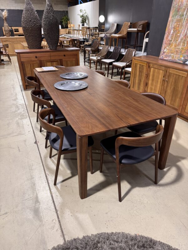 Botanic Dining Table with 8  Chairs