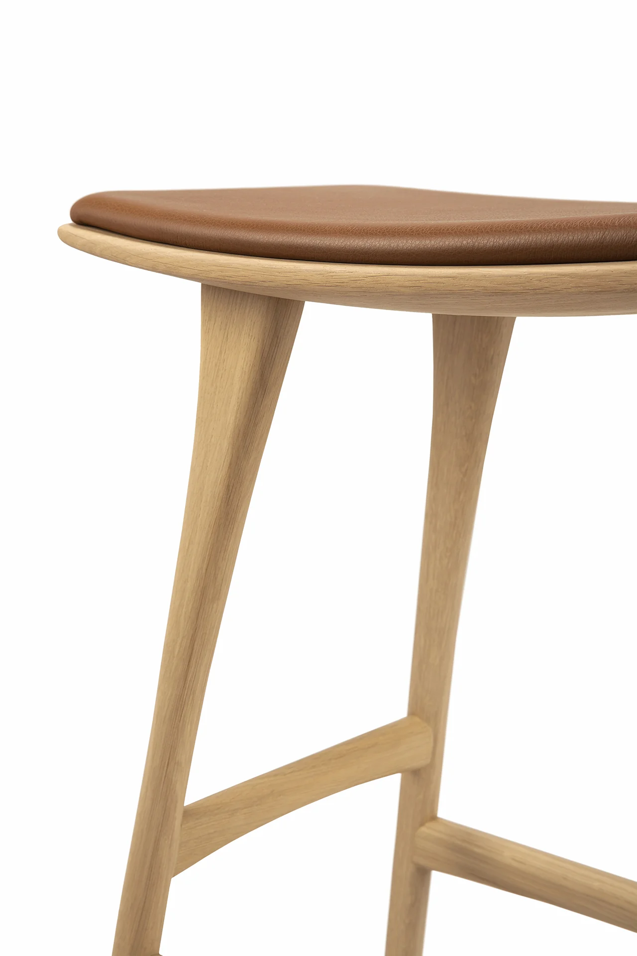 Ethnicraft Oak Osso Counter Stool Cognac Leather. H 69 cm - Image 3